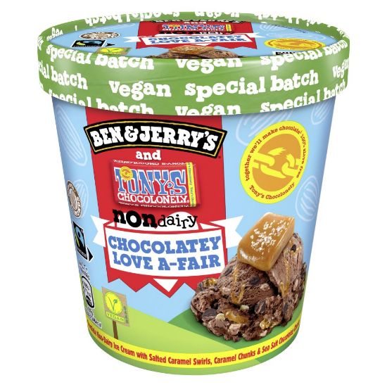 Bild von Chocolatey Love A Fair mit der Beschreibung Schokoladeneiscreme, Kakao-Chunks, Karamellsauce und -stückchen