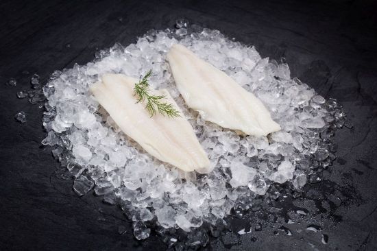 Bild von Heilbuttfilet schwarz mit der Beschreibung ohne Haut 200/800G IQF