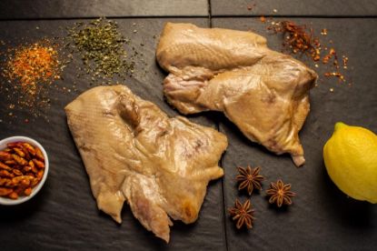 Bild von gebratene Enten entbeint CHINA mit der Beschreibung 1/2 Ente  18 x 2 halbe