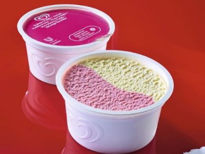 Bild von Eisbecher Erdbeer-Vanille mit der Beschreibung Eis mit Vanille- und Erdbeergeschmack.