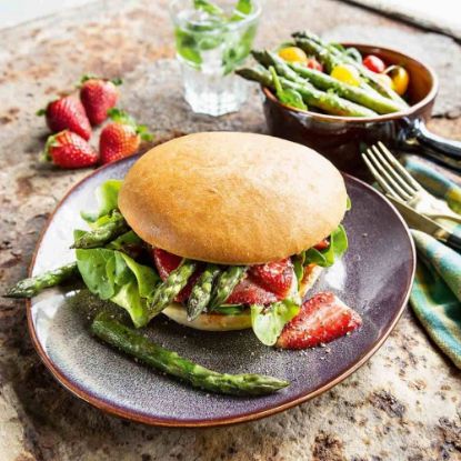Bild von FF-Gourmet Burger, geschnitten mit der Beschreibung D 12 cm, H 4,5 cm/5 Inch
