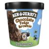 Bild von Chocolate Fudge Brownie mit der Beschreibung Sündhaft cremige Schokoladen-Eiscreme mit saftigen Brownie-Gebäckstücken.