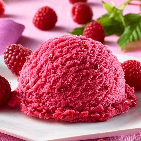 Bild von CD Himbeere Sorbet vegan mit der Beschreibung Himbeer Sorbet, köstlich verfeinert mit Himbeerstückchen